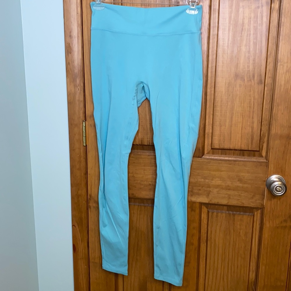 Fabletics Motion365 leggings, size large